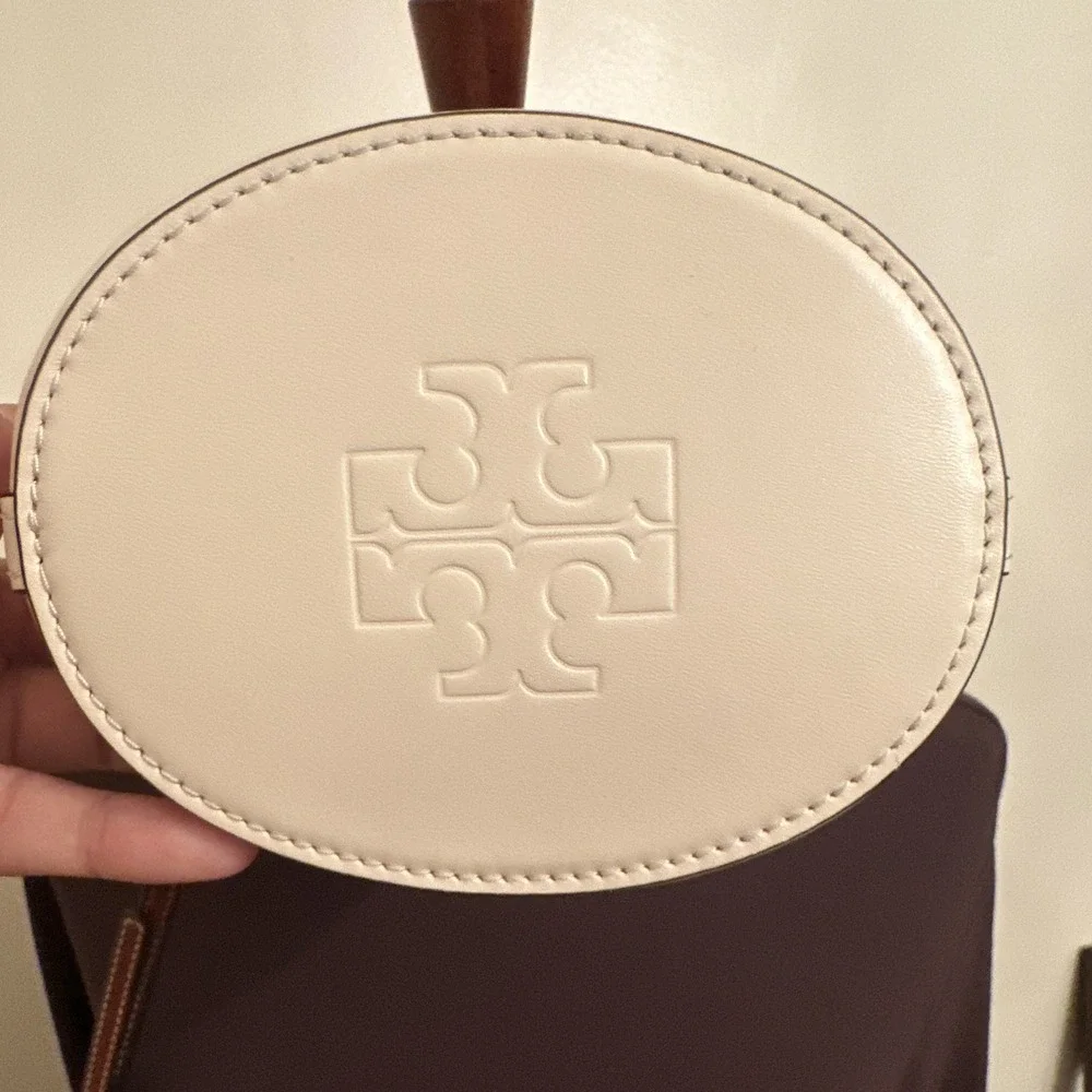 Tory Burch tory burch